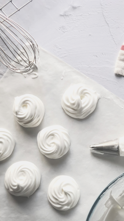 MERINGUE FRANÇAISE AU SIROP